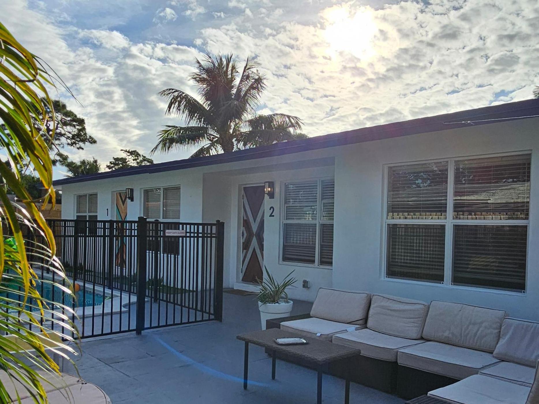 Equipped House W Pool & Patios, Near The Beaches, Prime Location- Ideal For Small Families, Coastal Haven Fort Lauderdale Esterno foto