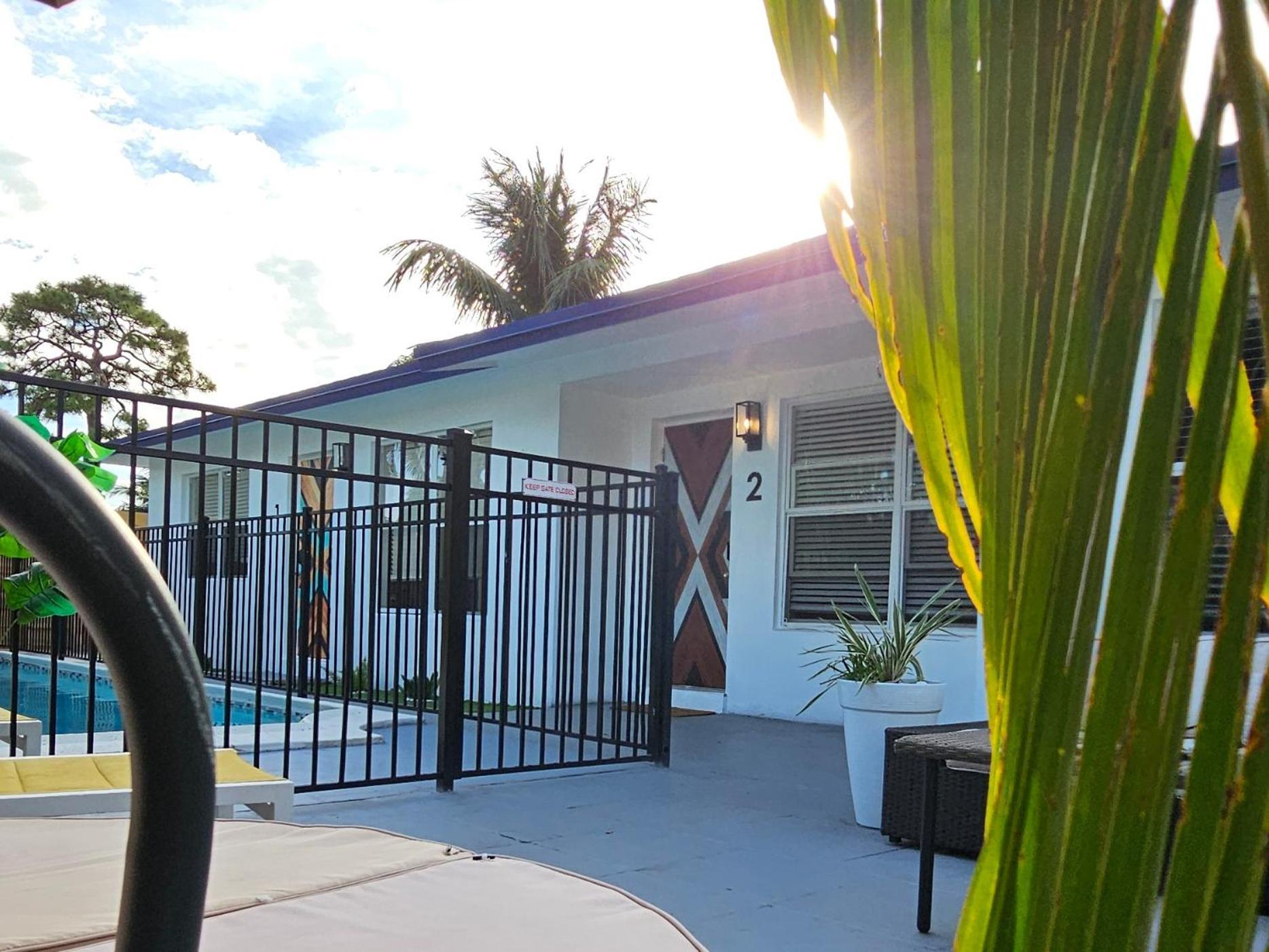 Equipped House W Pool & Patios, Near The Beaches, Prime Location- Ideal For Small Families, Coastal Haven Fort Lauderdale Esterno foto