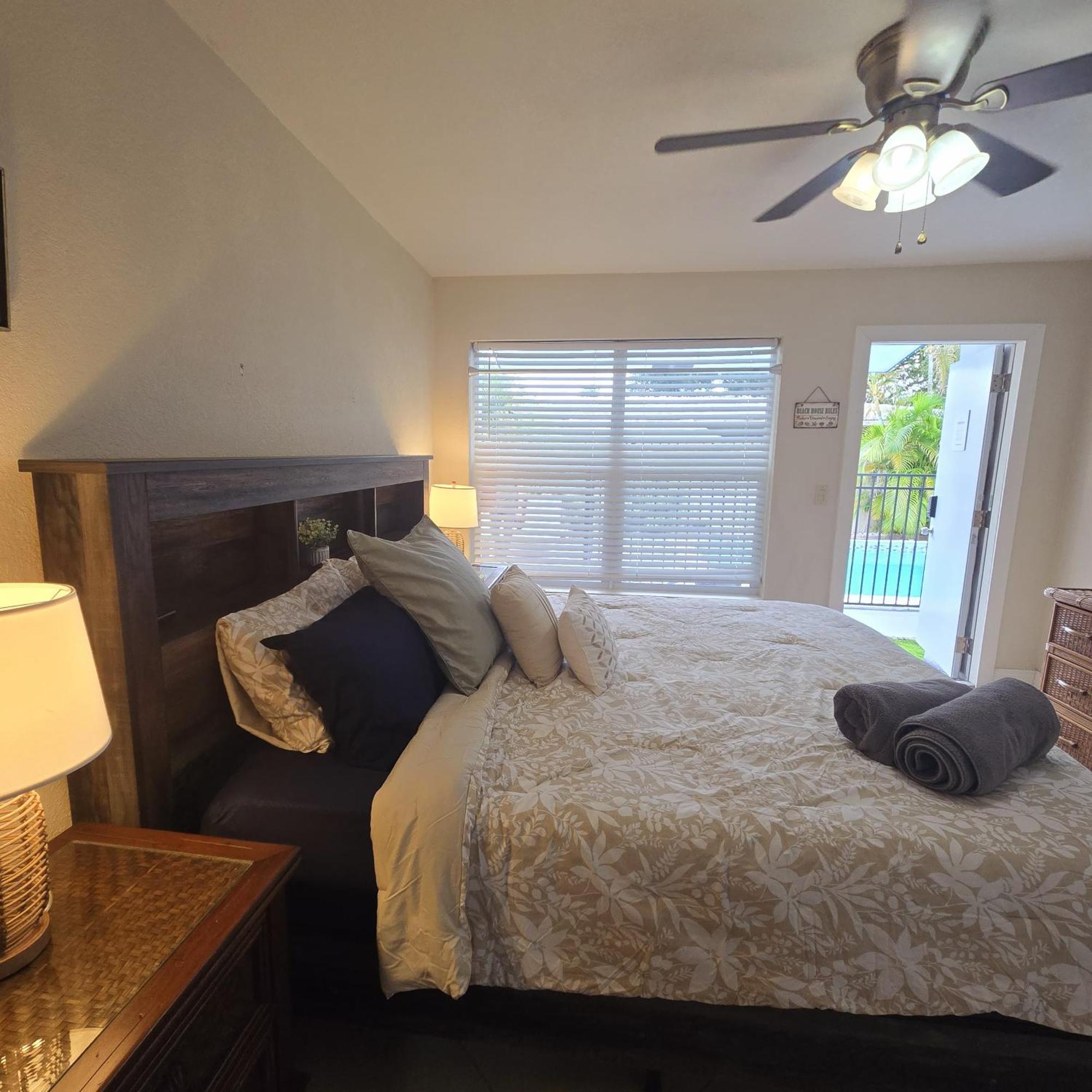 Equipped House W Pool & Patios, Near The Beaches, Prime Location- Ideal For Small Families, Coastal Haven Fort Lauderdale Esterno foto
