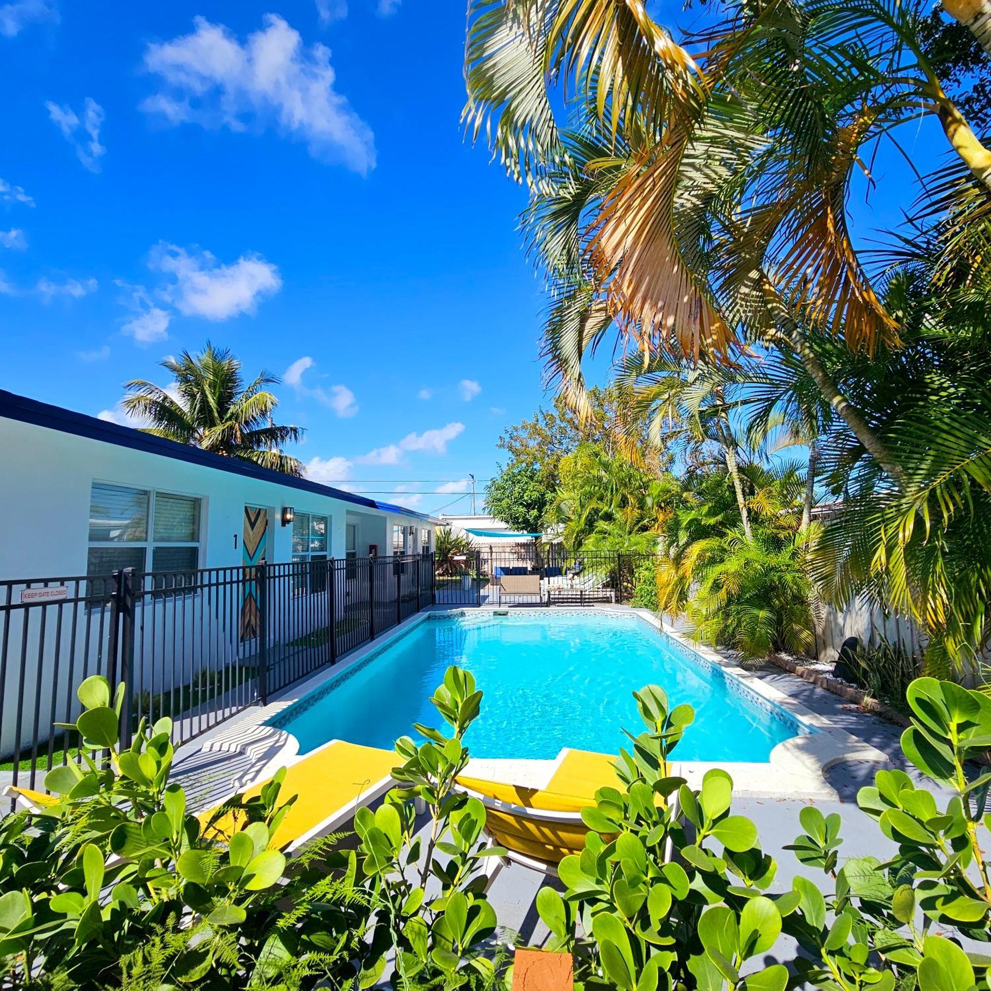 Equipped House W Pool & Patios, Near The Beaches, Prime Location- Ideal For Small Families, Coastal Haven Fort Lauderdale Esterno foto