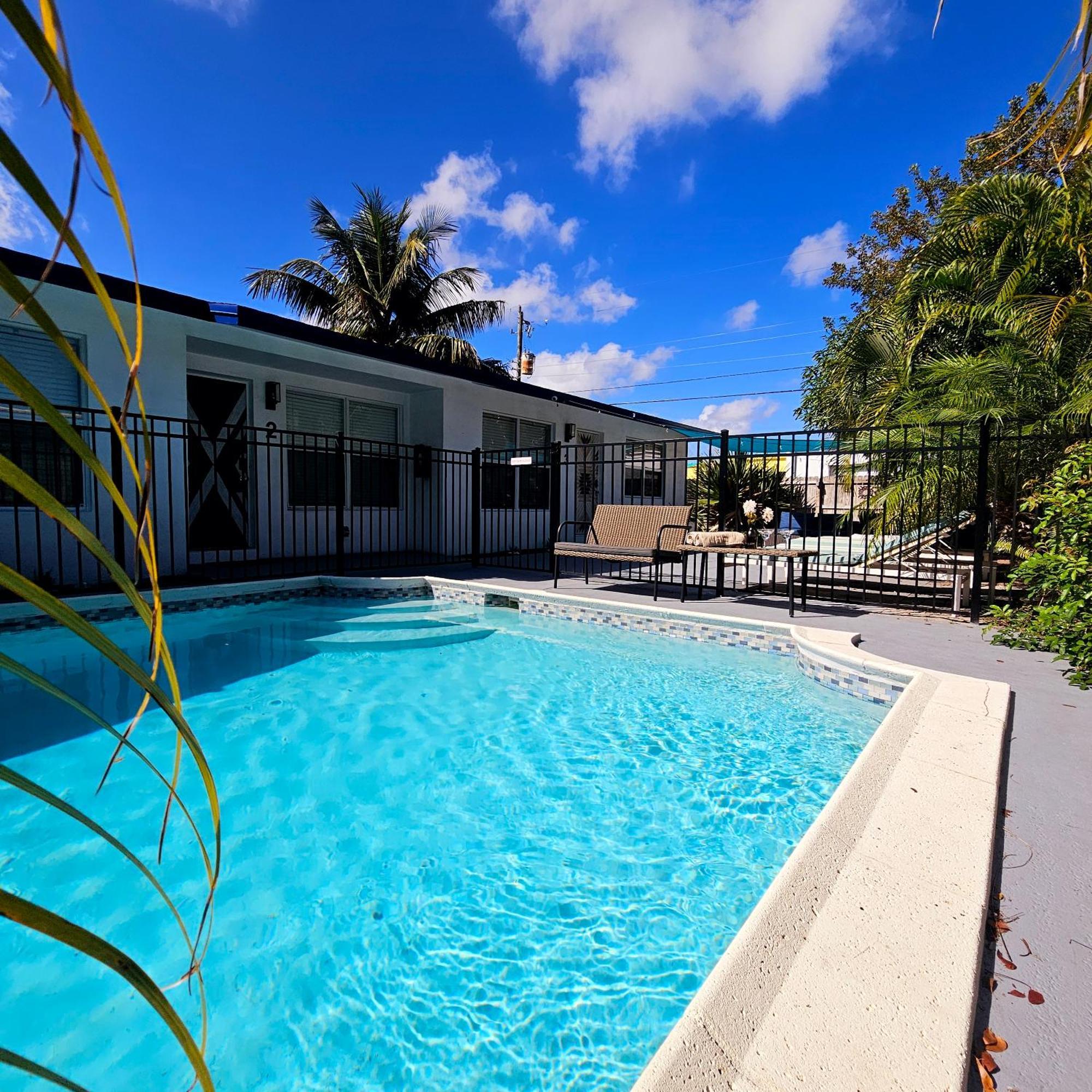 Equipped House W Pool & Patios, Near The Beaches, Prime Location- Ideal For Small Families, Coastal Haven Fort Lauderdale Esterno foto
