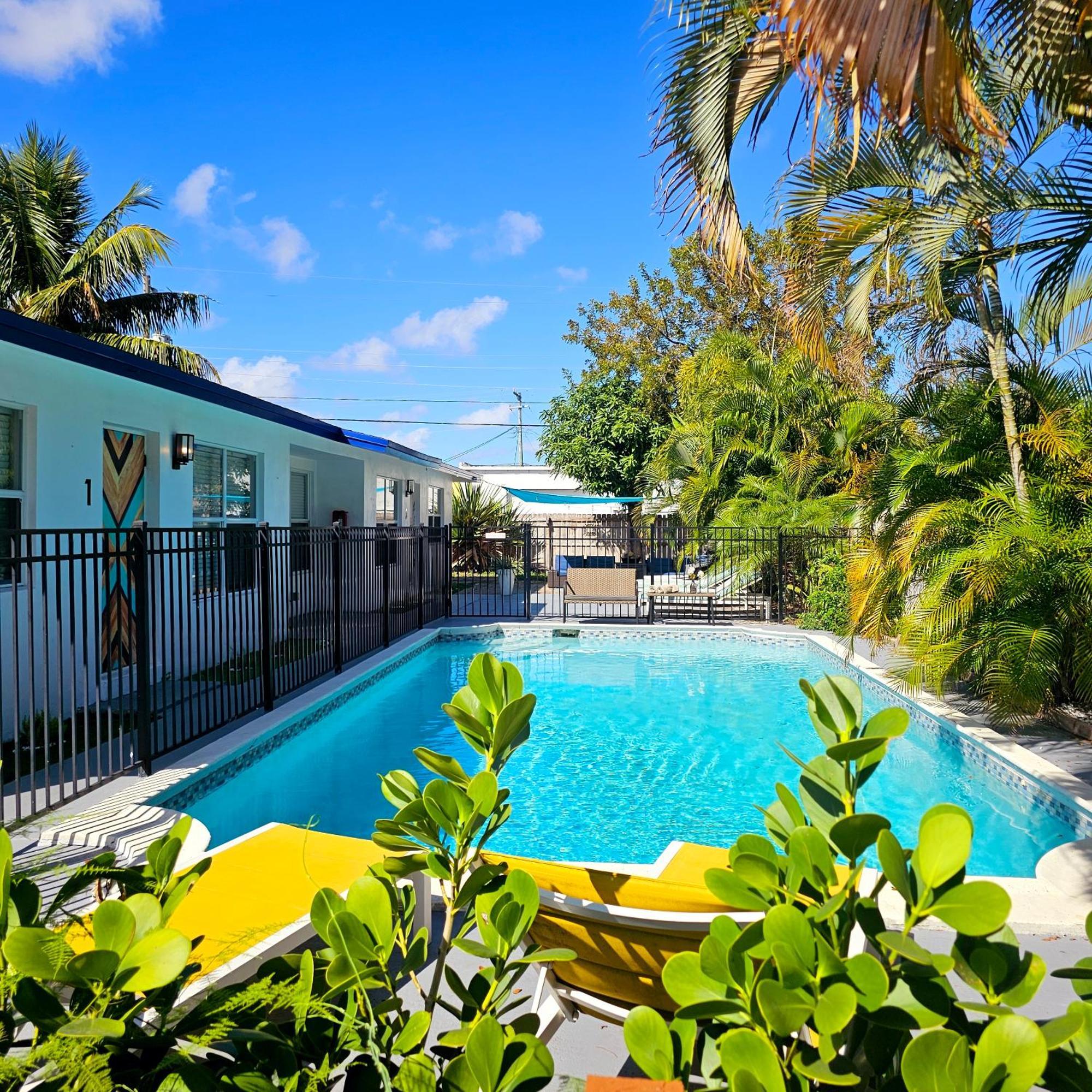 Equipped House W Pool & Patios, Near The Beaches, Prime Location- Ideal For Small Families, Coastal Haven Fort Lauderdale Esterno foto